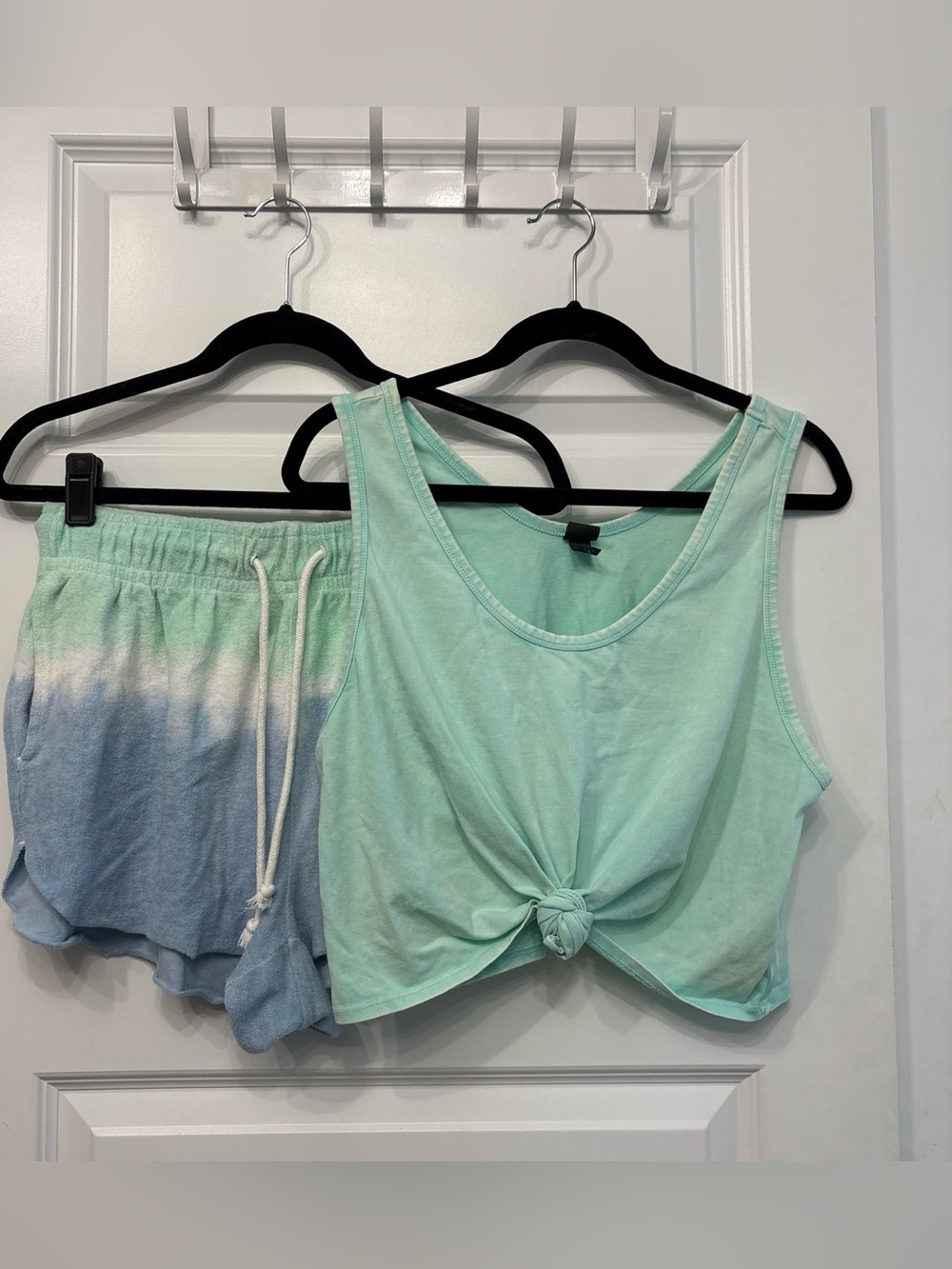 wild fable Mint Green Tie-Front Tank & Mint-to-Blue Ombre Shorts
